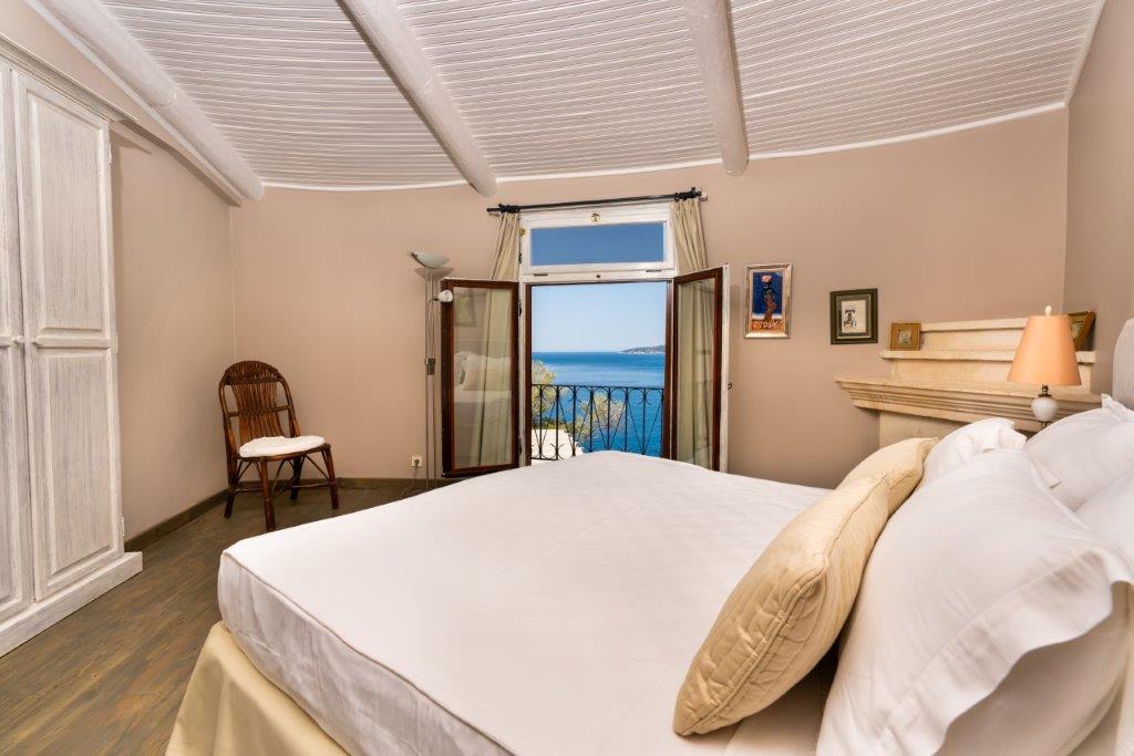 Furnished Luxury Sea-View Villa