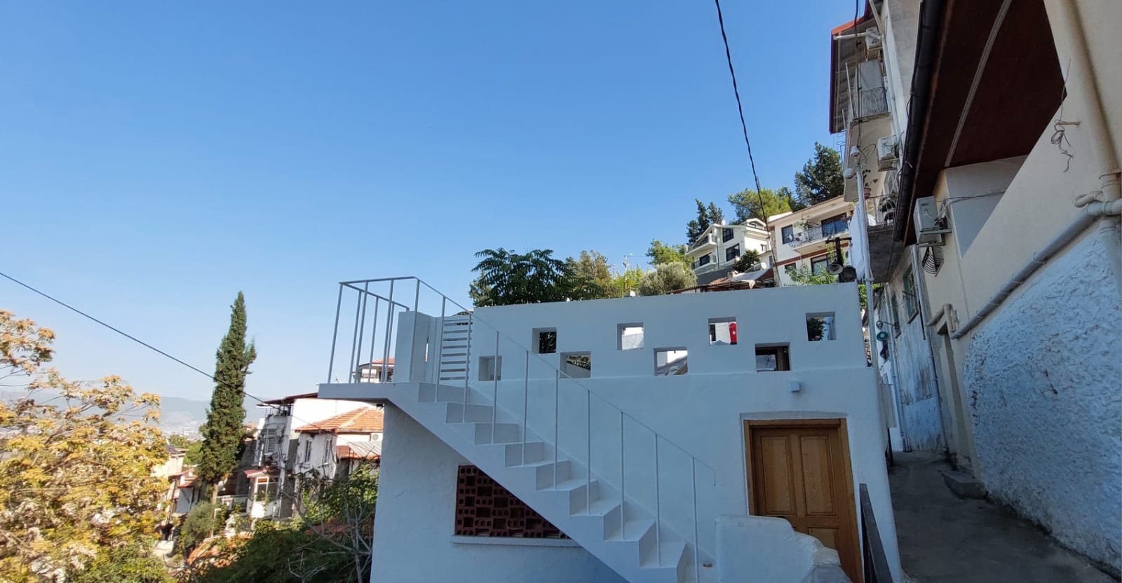 Central Location Studio Apartment