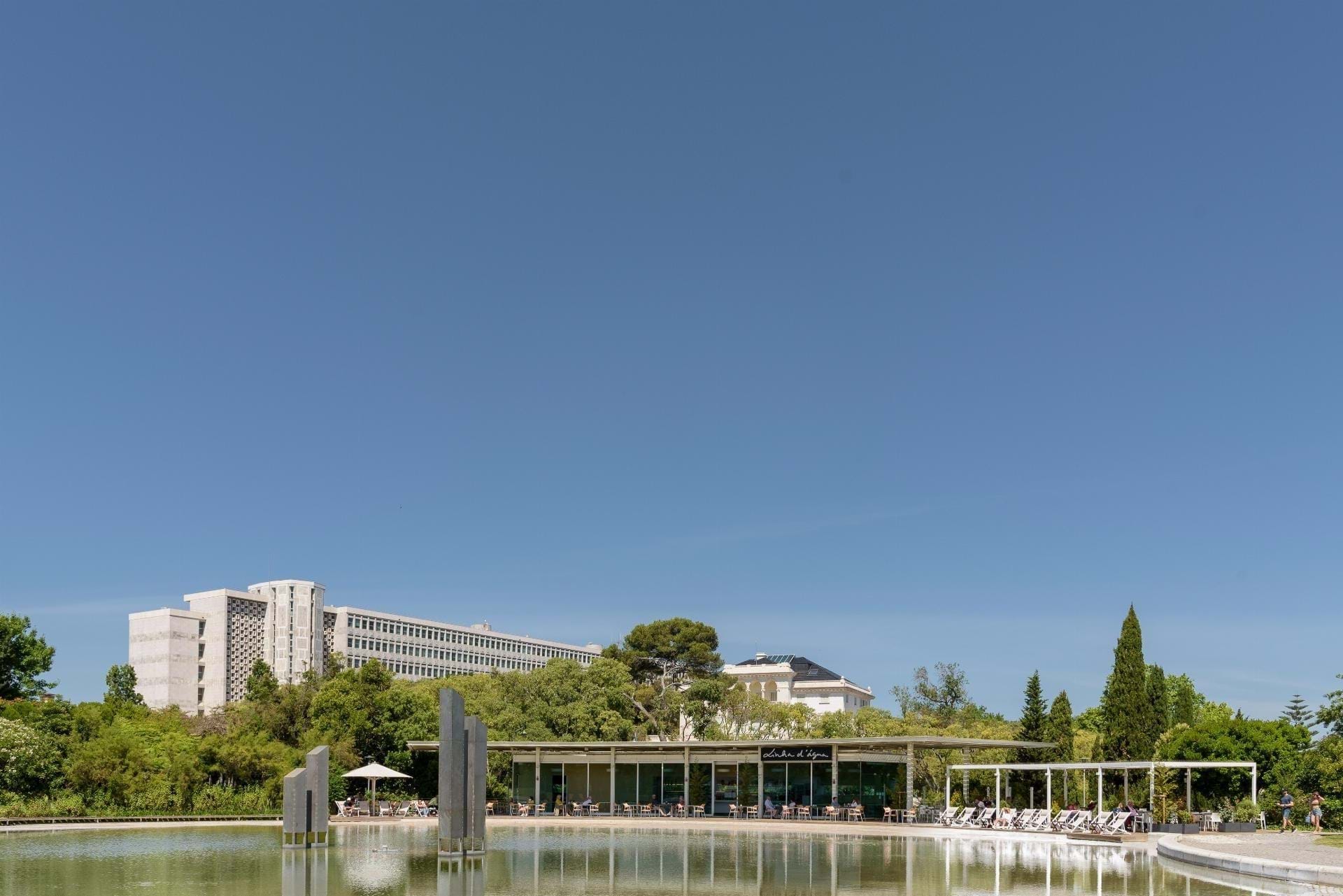 2 Bedroom Duplex Apartment with Terrace and Garage in Avenidas Novas