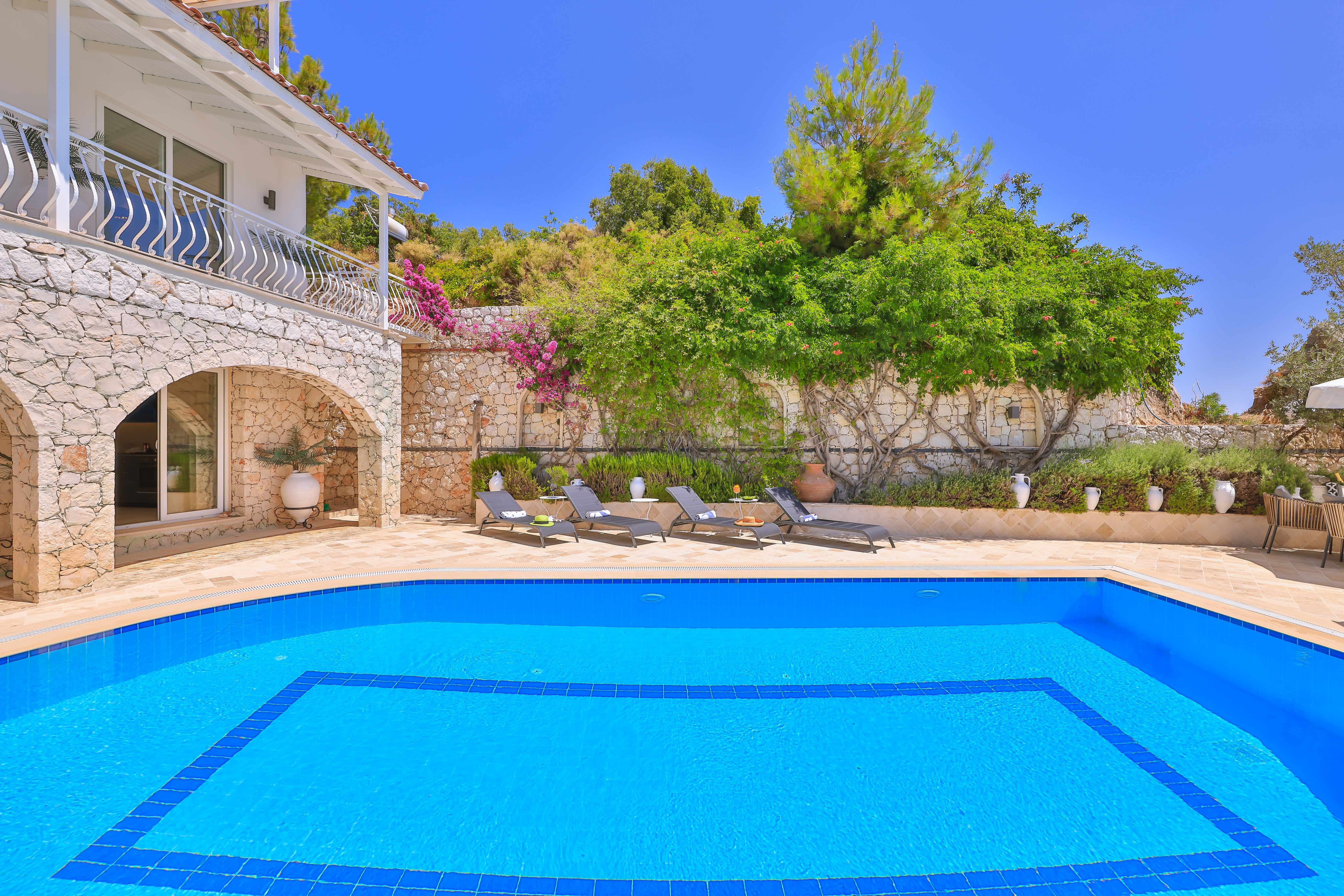 Secluded Luxury Villa in Islamlar
