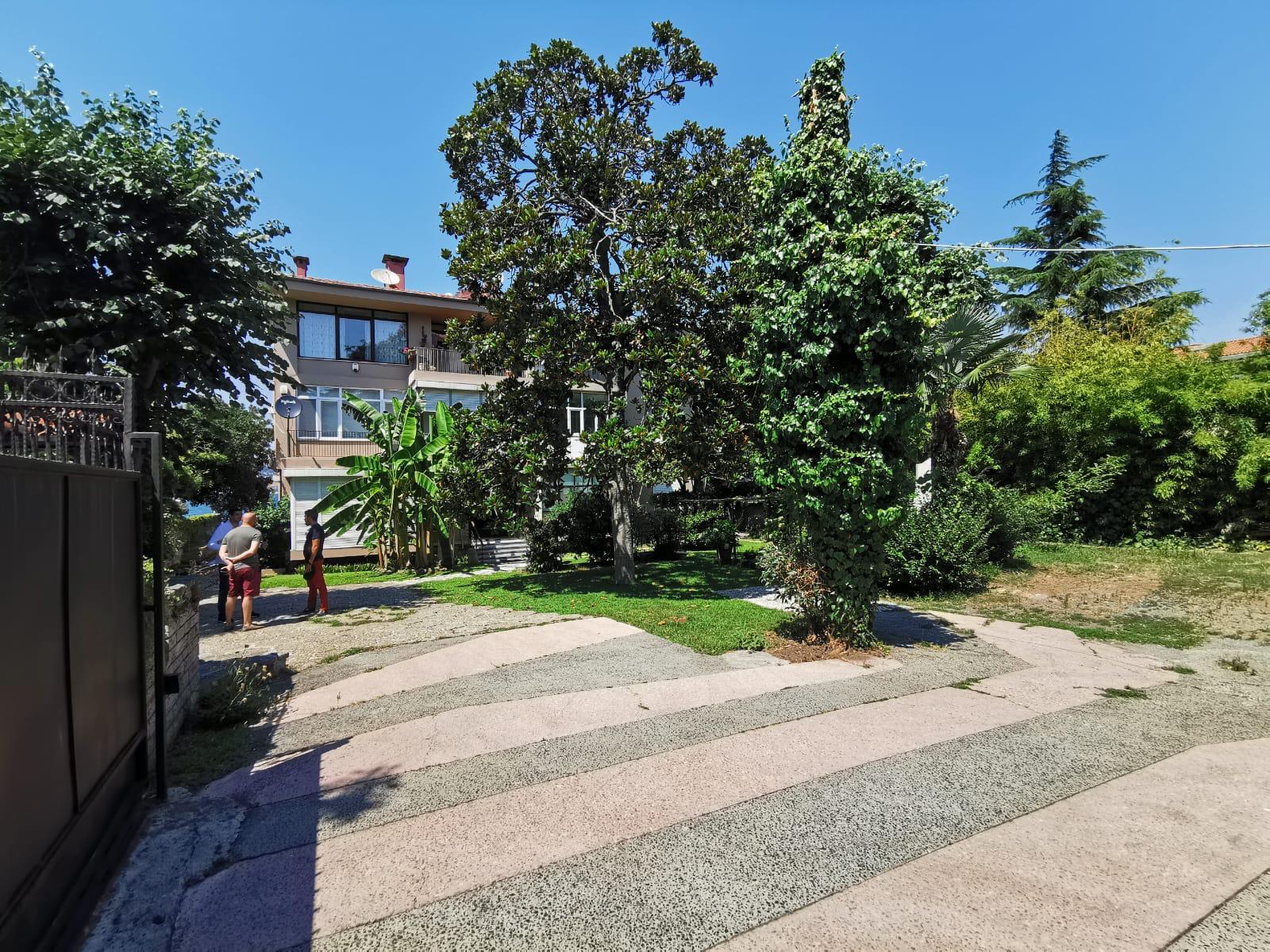 Bosphorus Sea-Front House