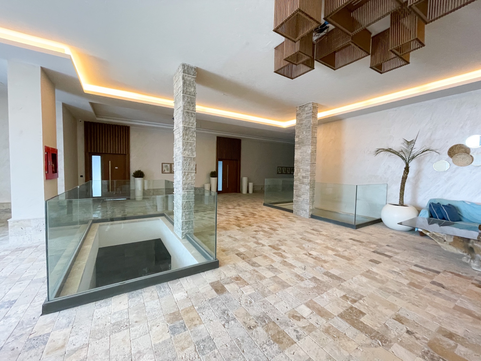 Sea-Front Apartment in Gundogan