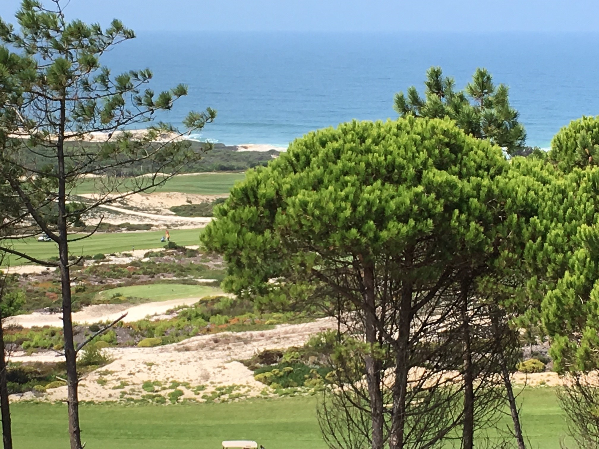 Twin villa with 3 bedrooms in golf resort and access to the beach