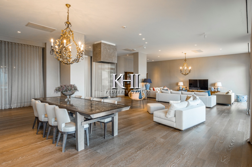 Luxurious Modern Sea-View Villa