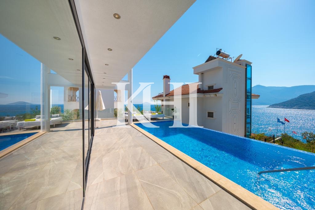 Modern Luxury Sea-View Villa