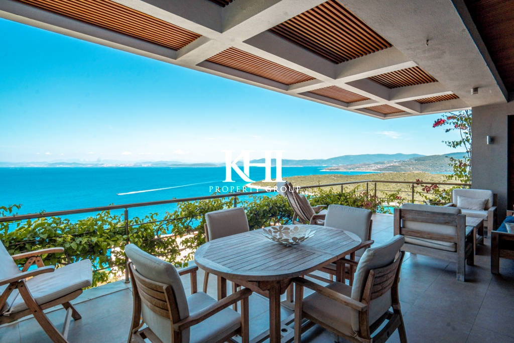 Luxury Seafront Duplex in Turkbuku