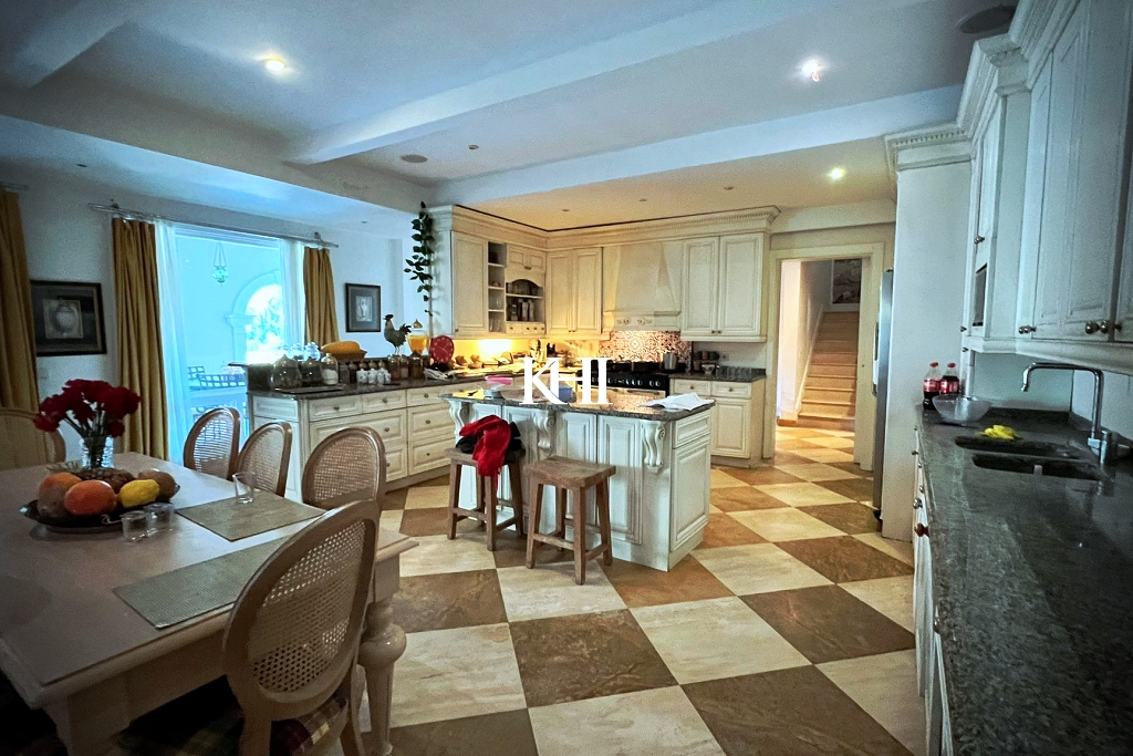 Stunning Luxury Istanbul Mansion