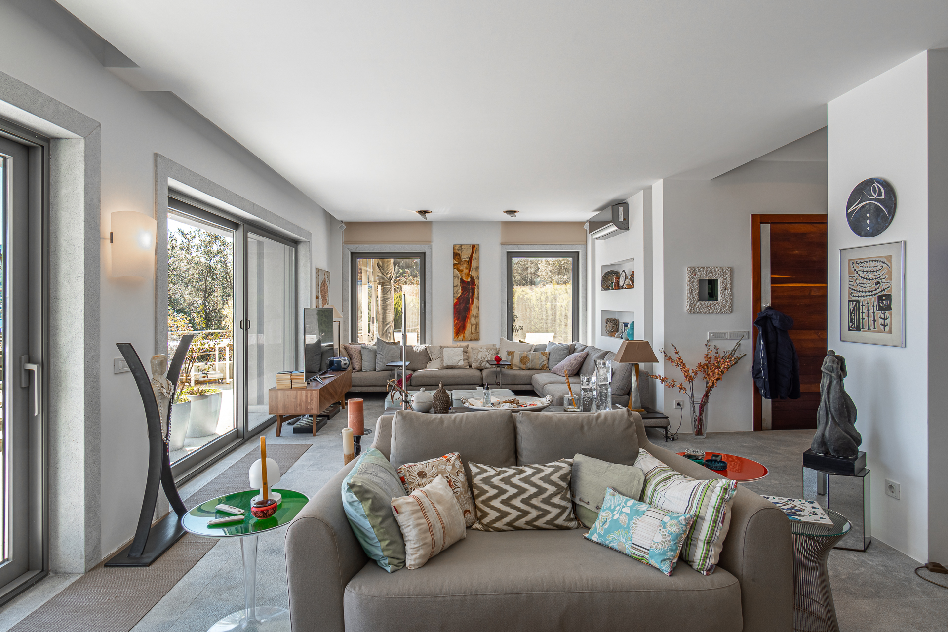 Luxury Villa with Sea-Views