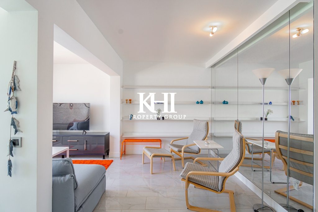 2 Bedroom Seafront Apartment