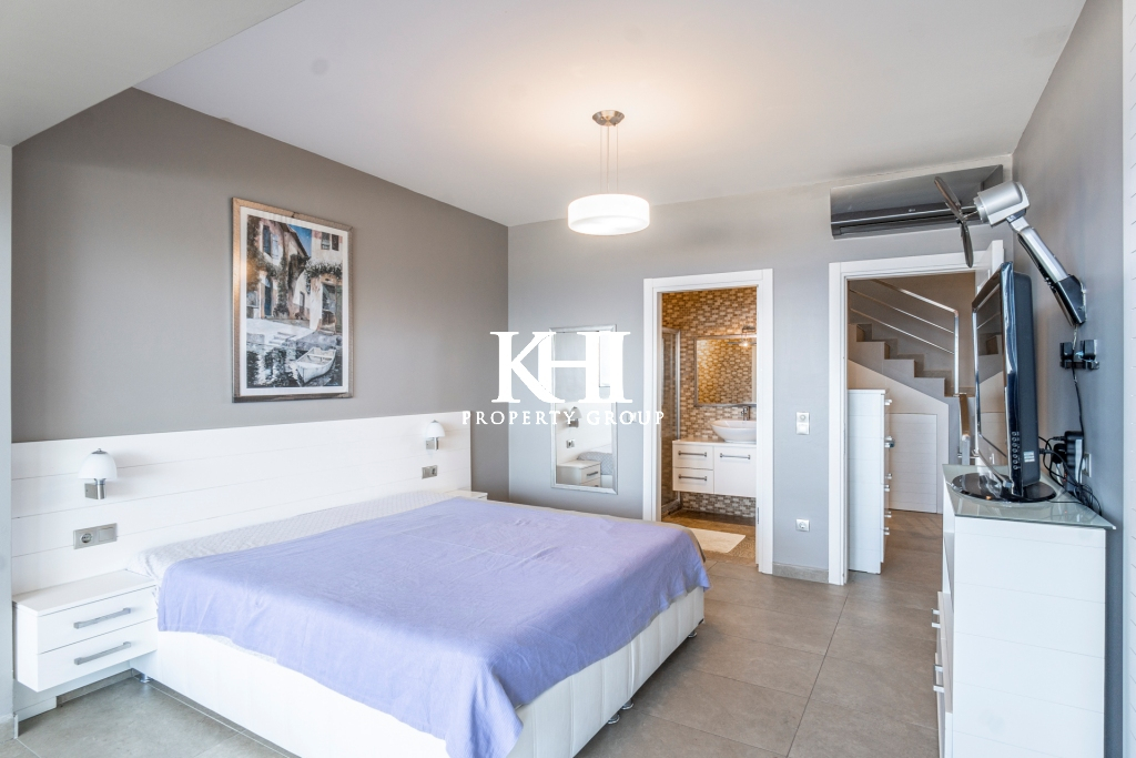 Luxury Seafront Duplex in Turkbuku