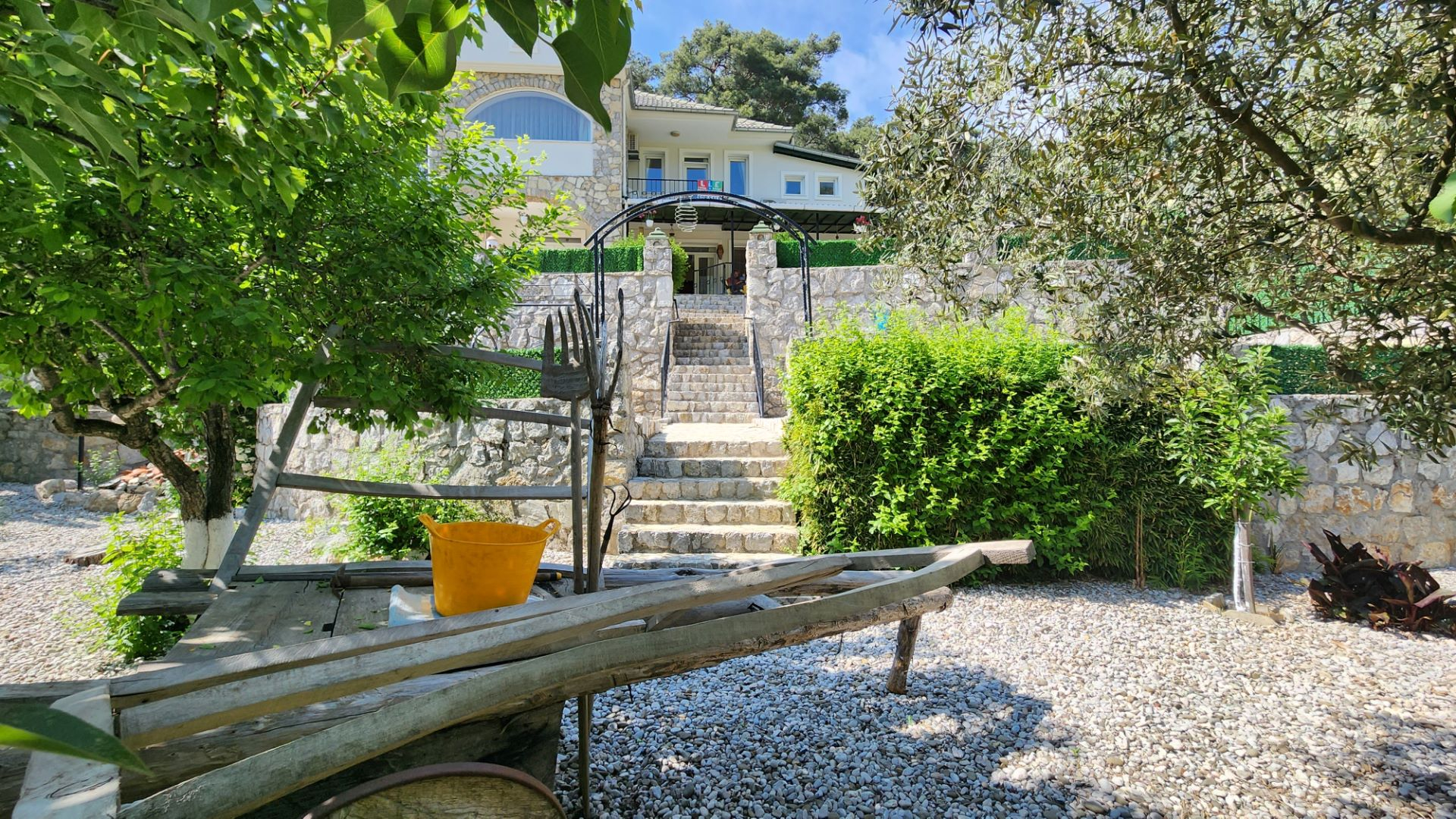 Large Detached Countryside Villa