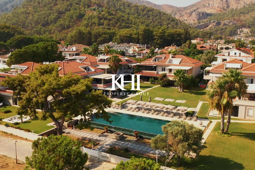 Seafront Contemporary Apartment