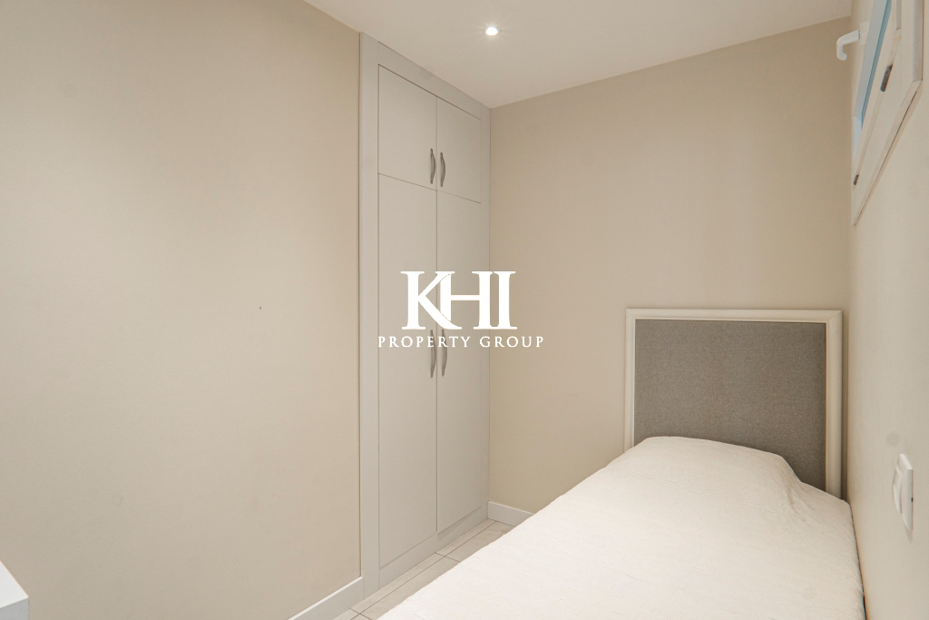 Luxury Apartment in a Complex