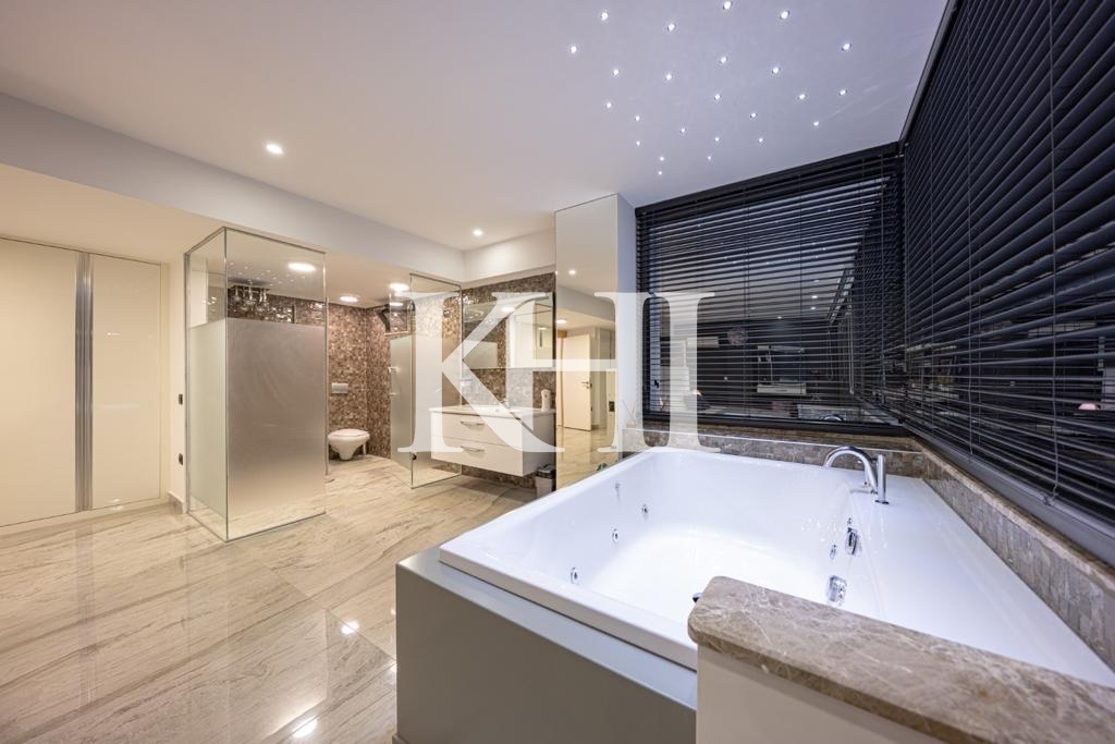 Modern Luxury Sea-View Villa