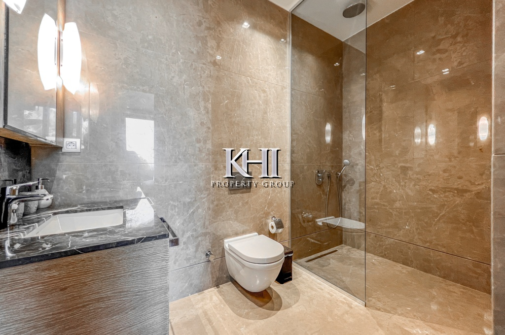 Luxurious Modern Sea-View Villa