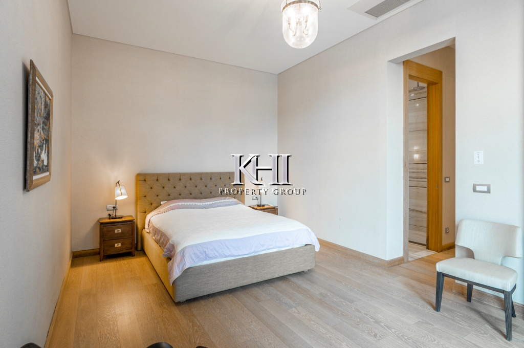 Luxurious Modern Sea-View Villa