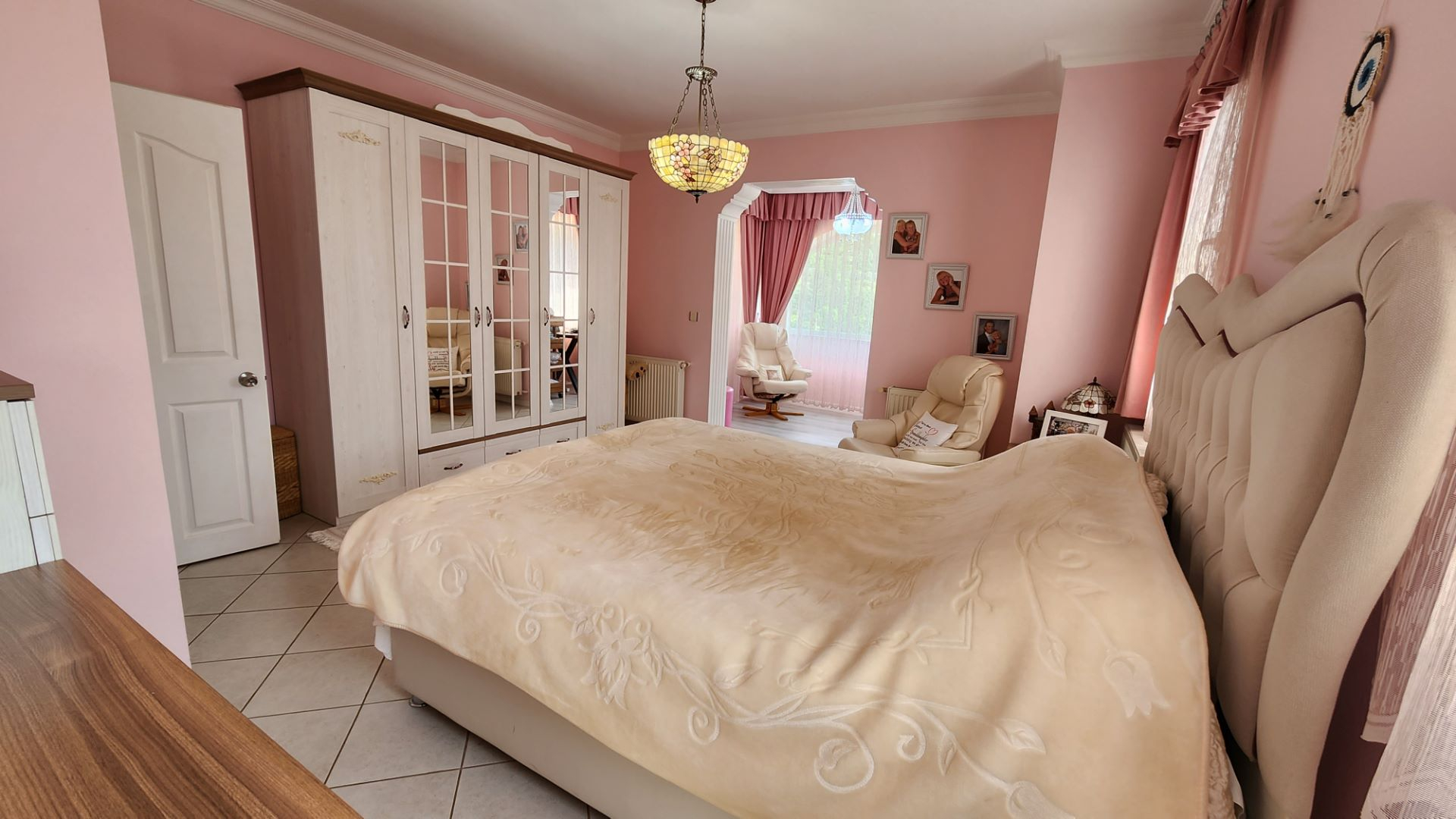 Large Detached Countryside Villa