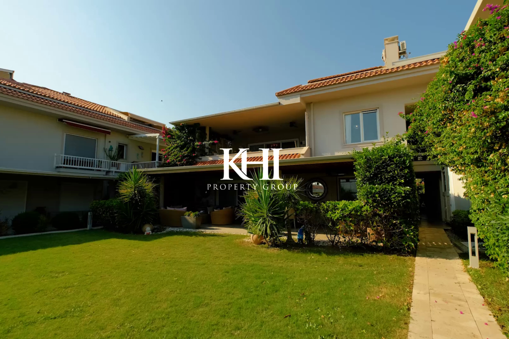 Seafront Contemporary Apartment