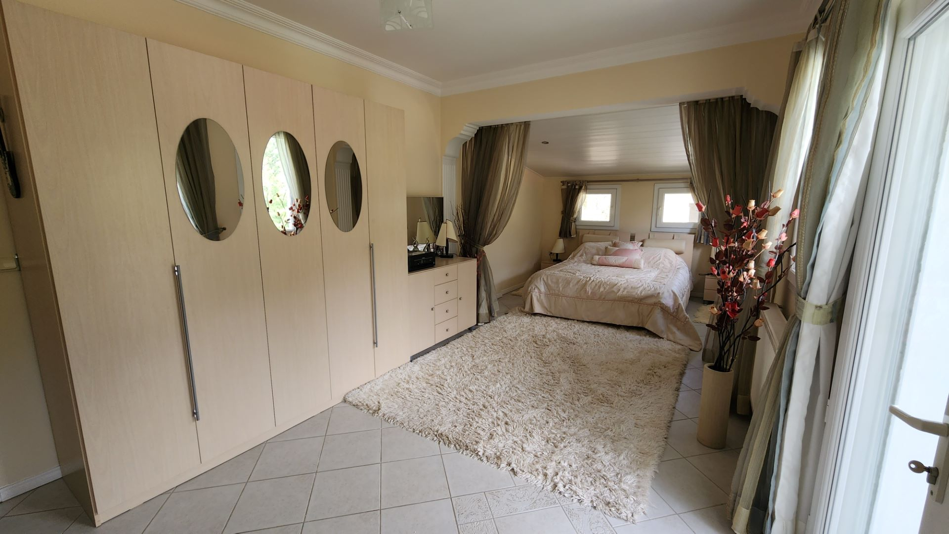 Large Detached Countryside Villa