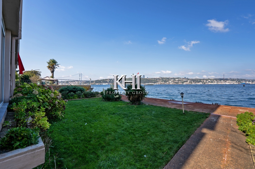 Luxury Mansion on the Bosphorus-Strait
