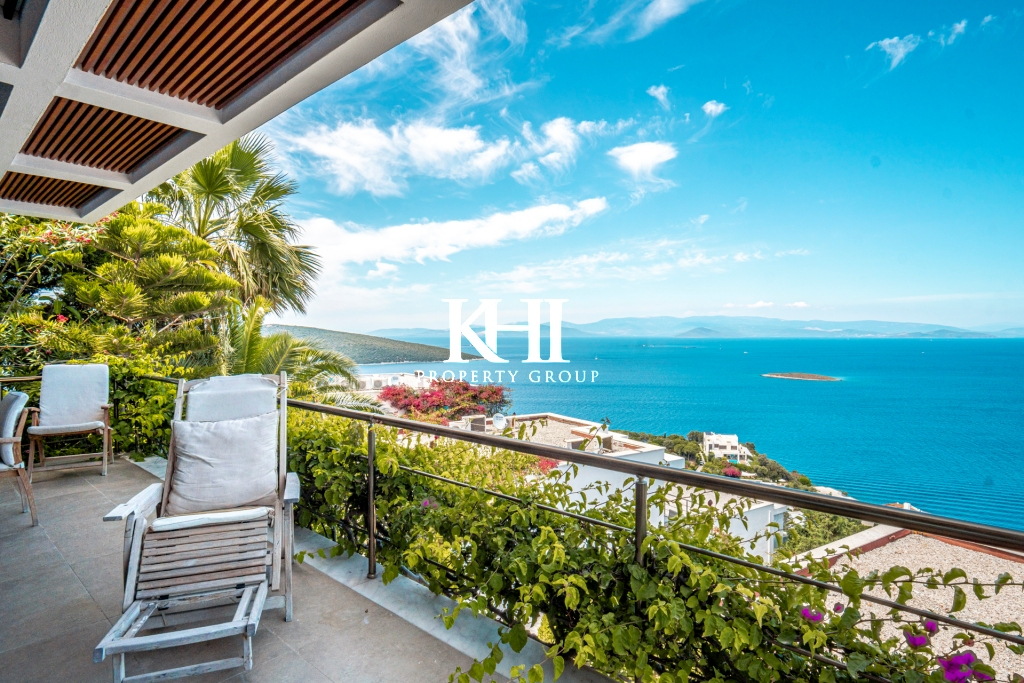 Luxury Seafront Duplex in Turkbuku