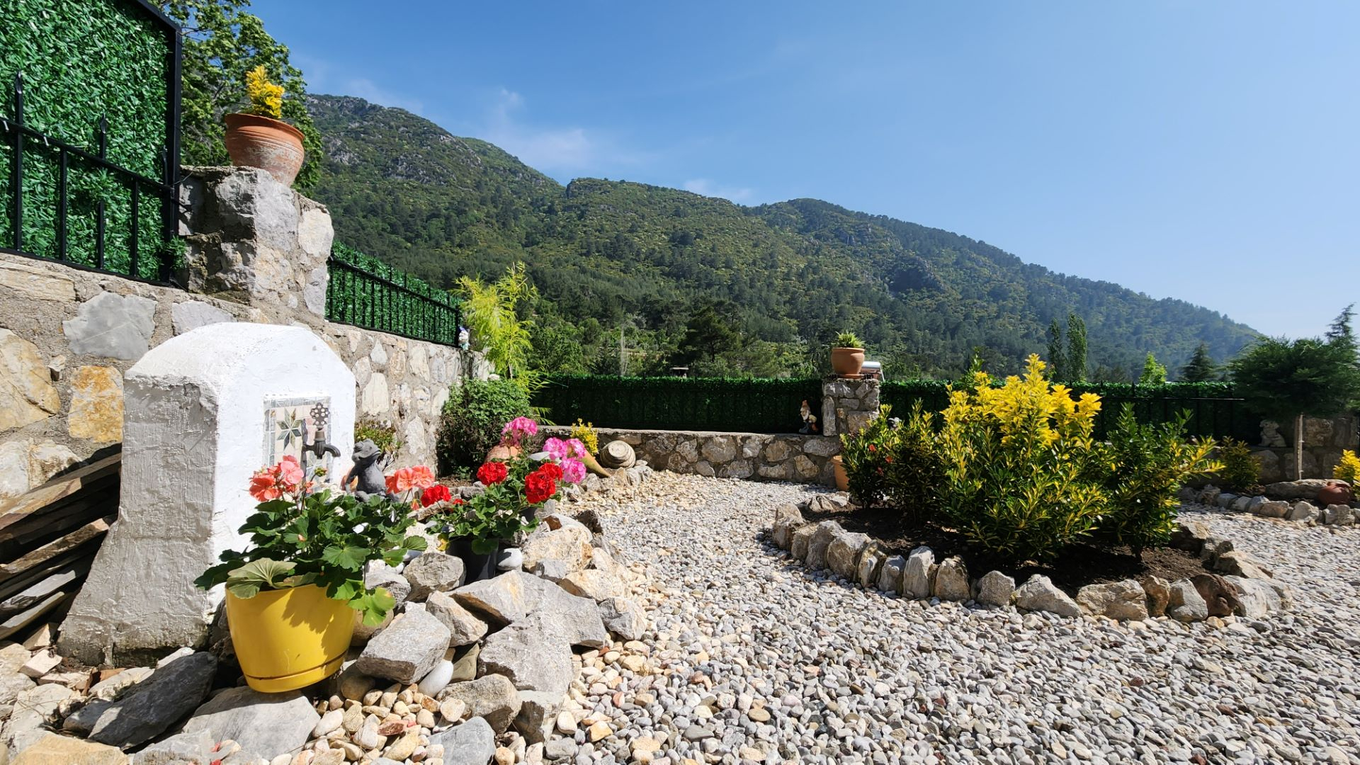 Large Detached Countryside Villa