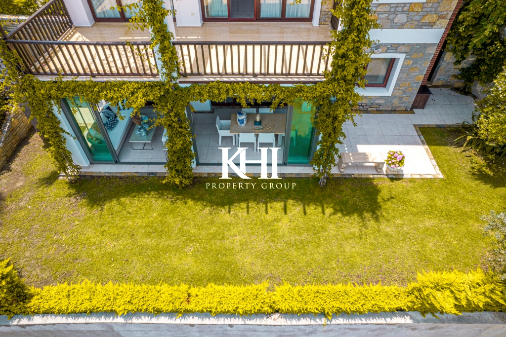 Luxury Apartment in a Complex