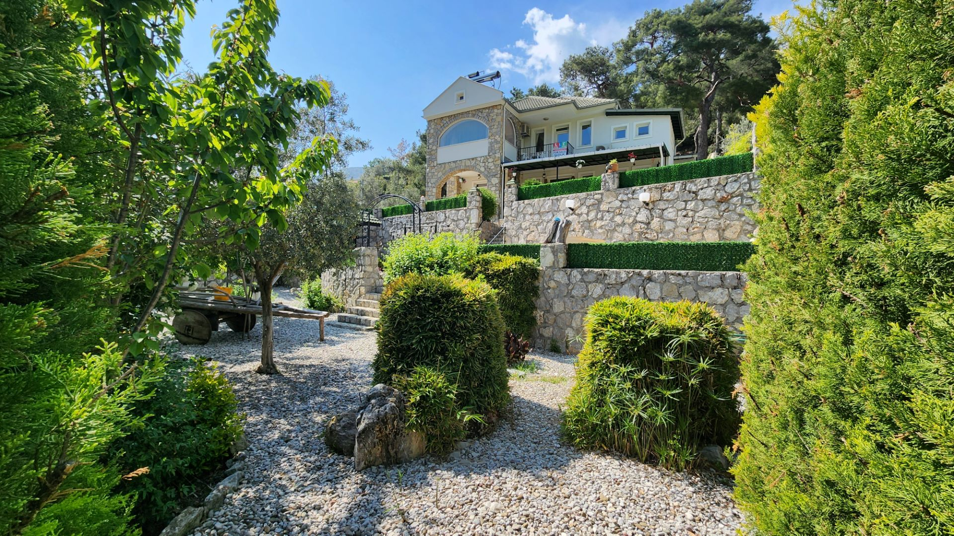 Large Detached Countryside Villa