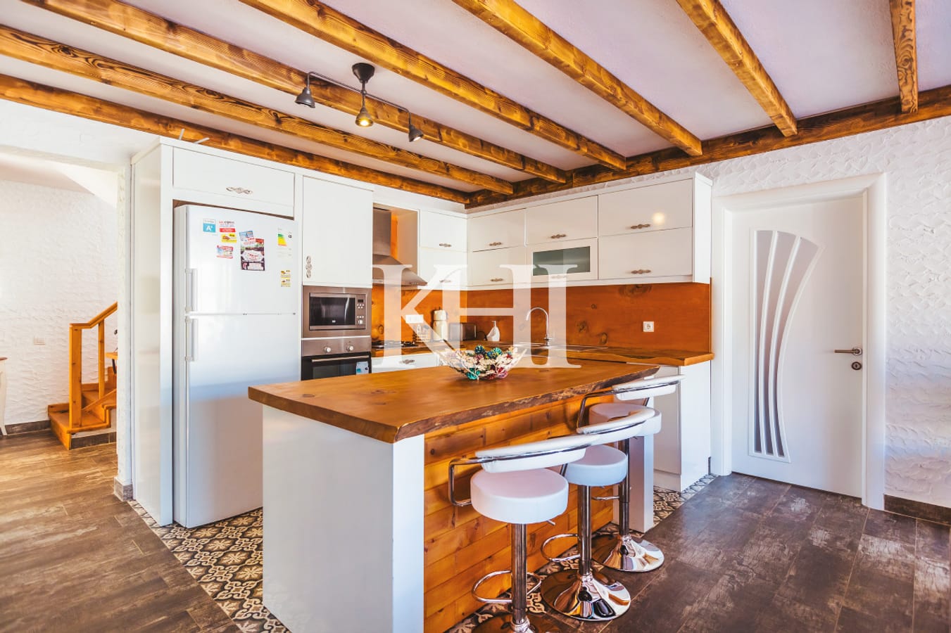 Detached Villa in Islamlar