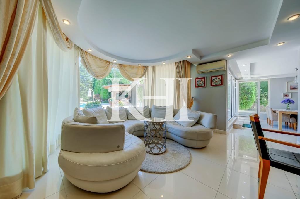 Spacious Luxury Villa in Beykoz