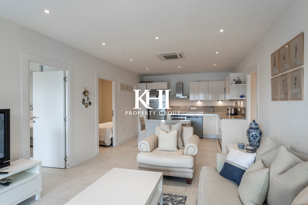 Luxury Apartment in a Complex