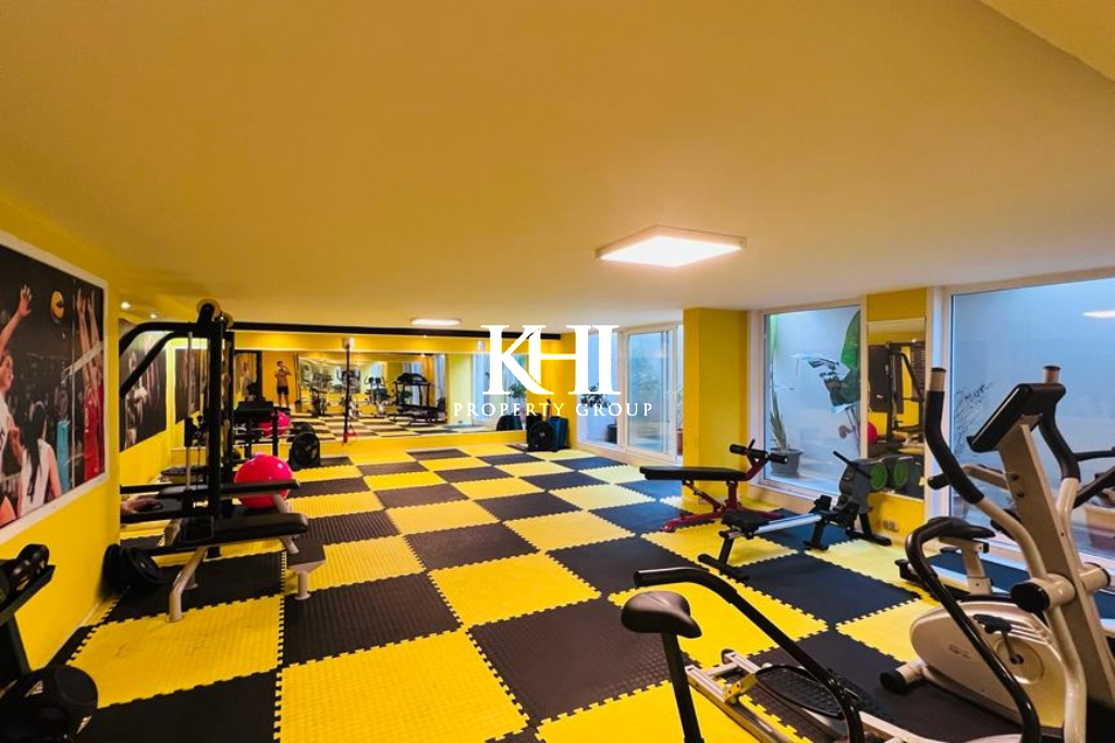 Seafront Contemporary Apartment