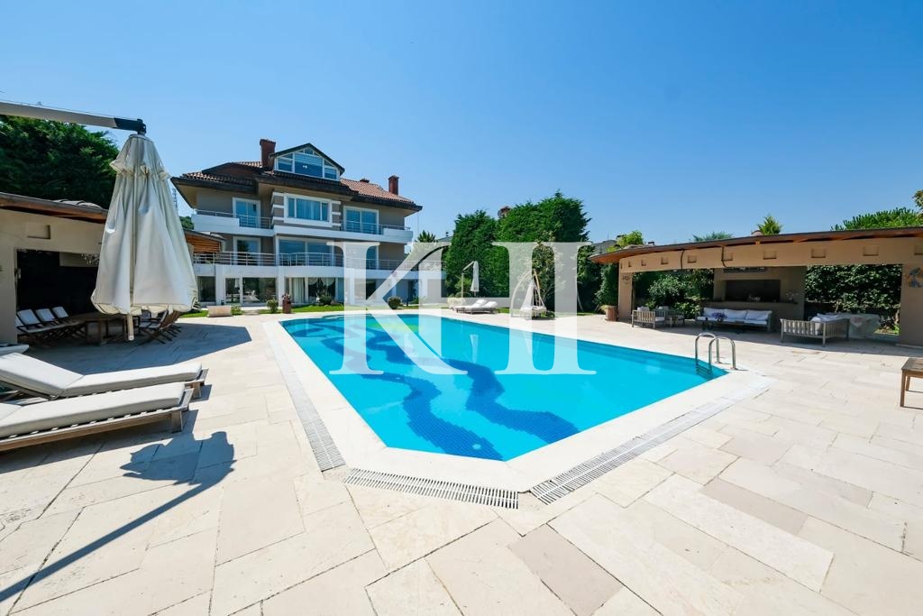 Spacious Luxury Villa in Beykoz