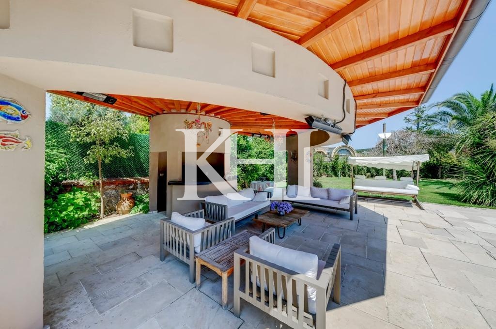 Spacious Luxury Villa in Beykoz