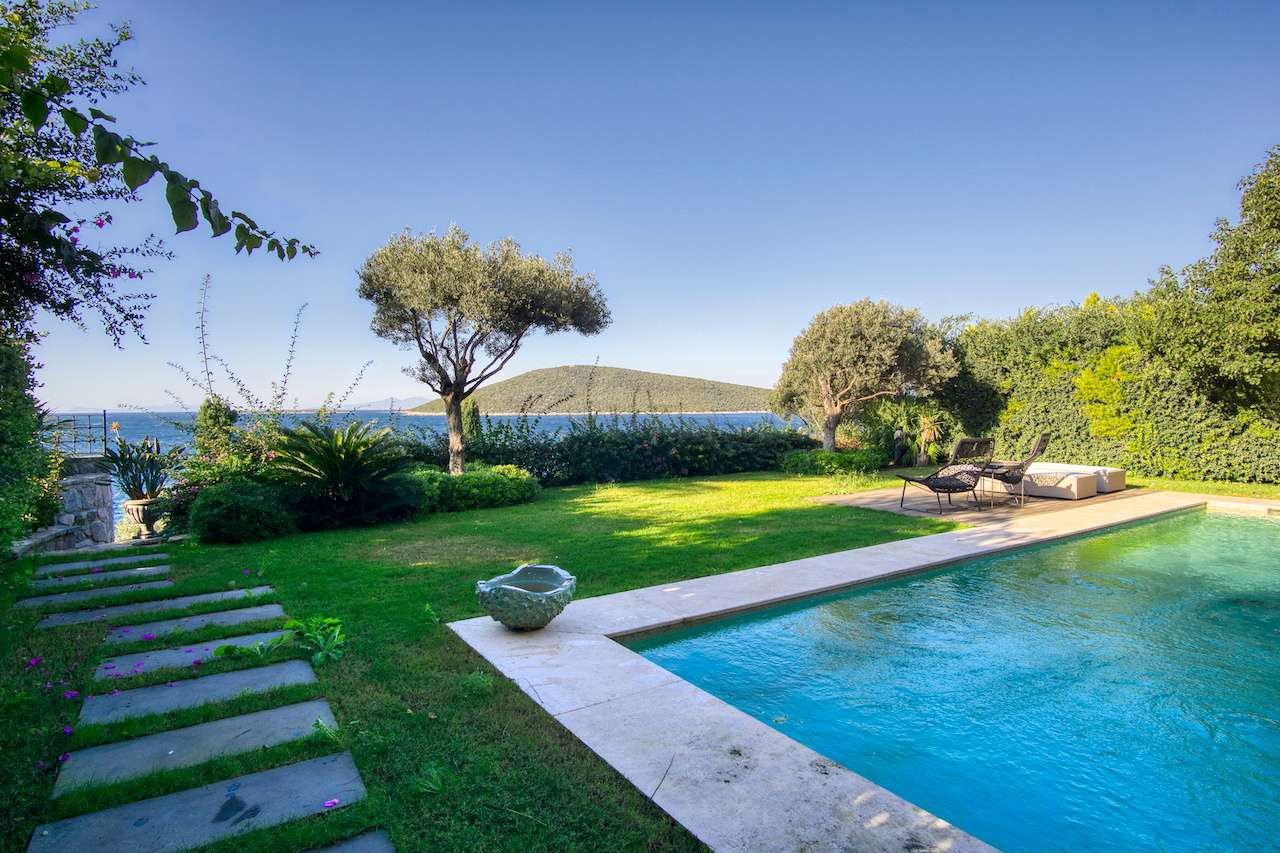 Stone-Built Seafront Villa in Bodrum