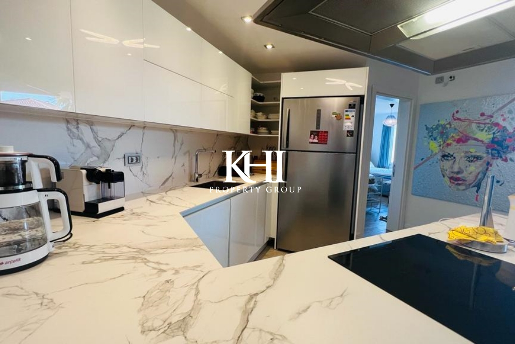 Seafront Contemporary Apartment