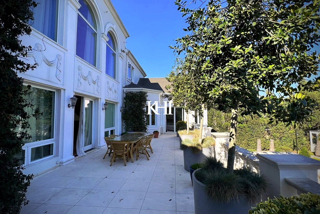 Stunning Luxury Istanbul Mansion