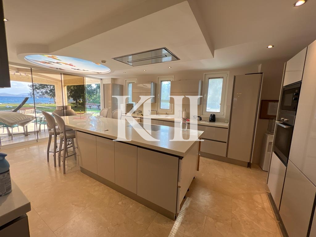 Private Sea Front Property