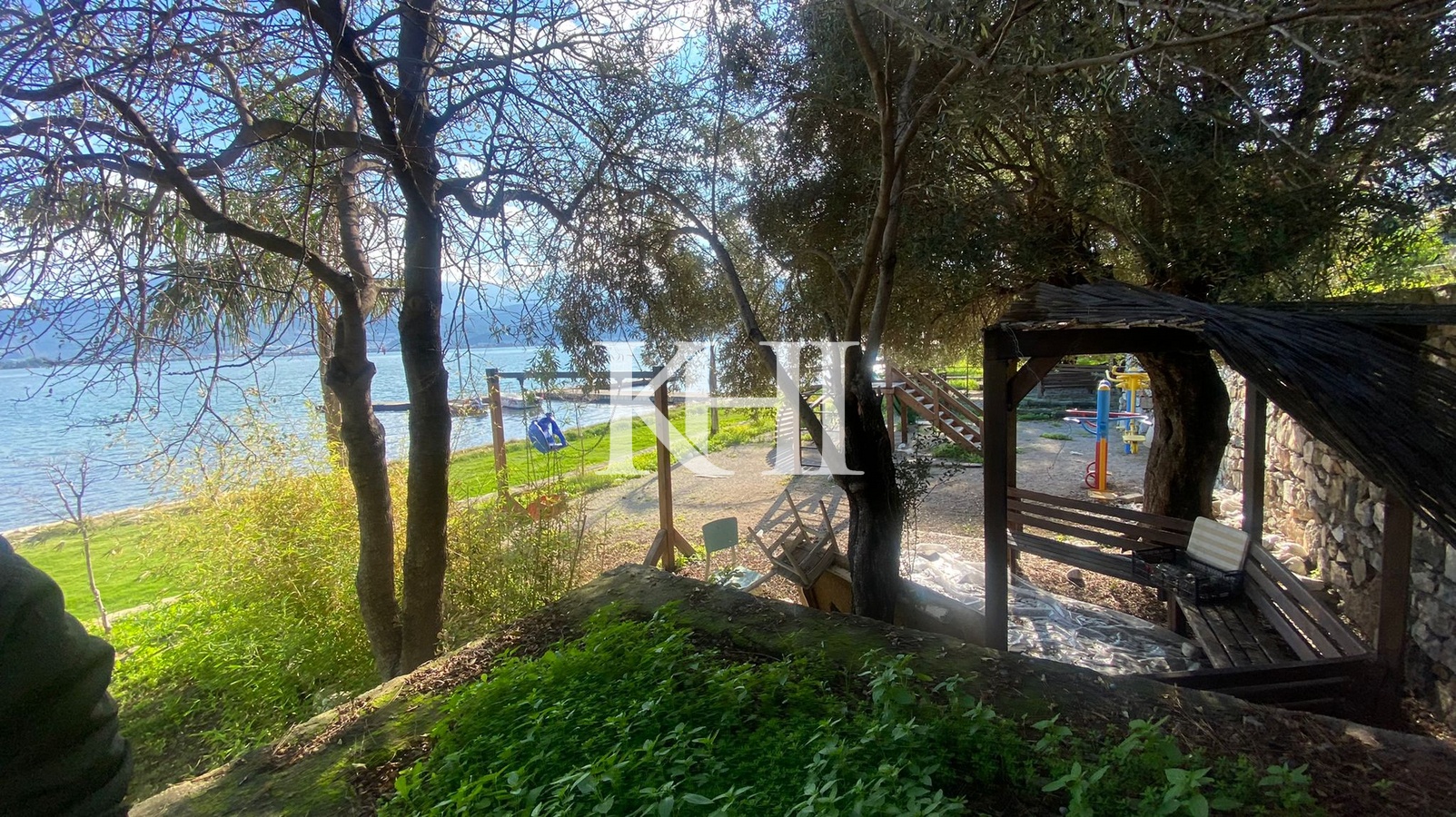 Sea-Front Sovalye Island Property