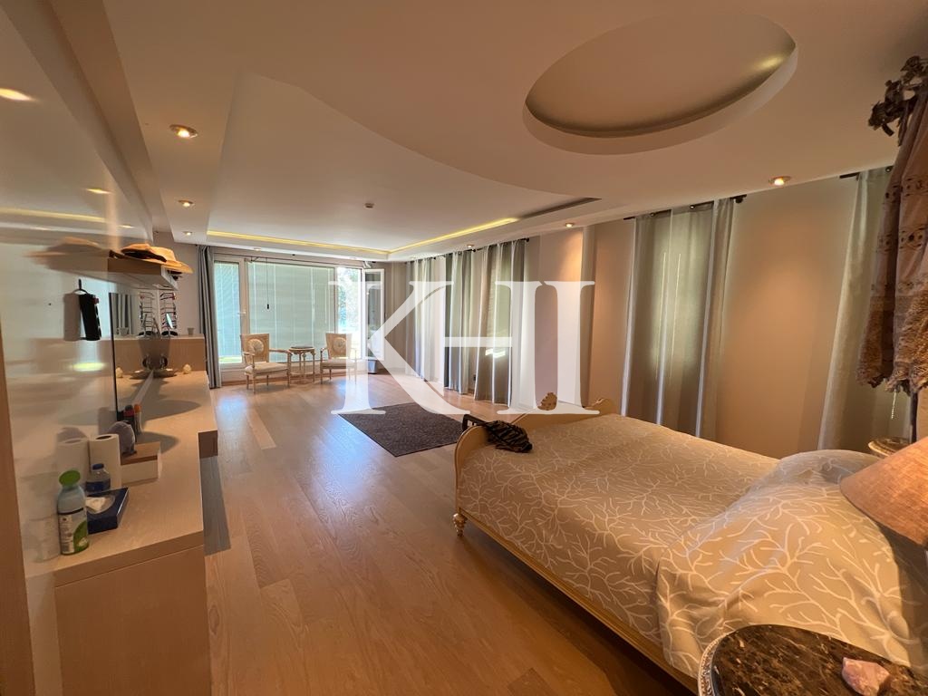 Private Sea Front Property