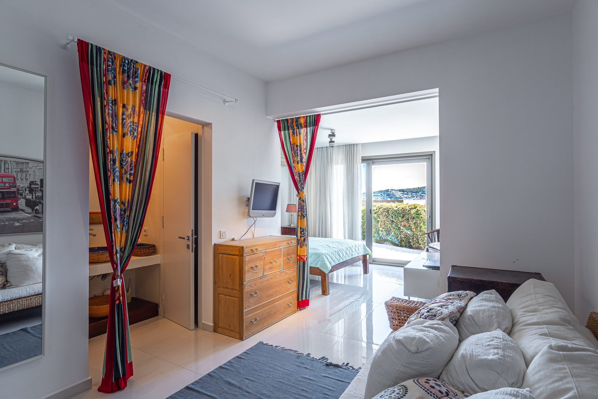 Luxury Villa with Sea-Views