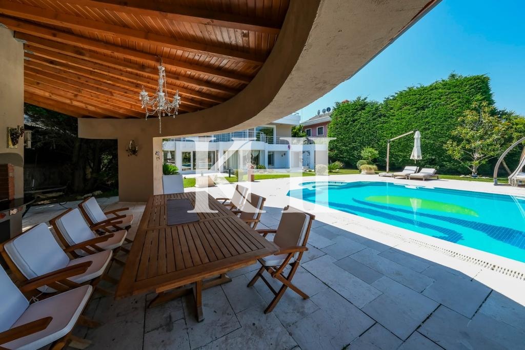 Spacious Luxury Villa in Beykoz
