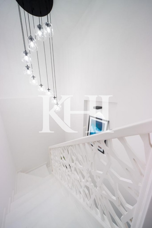 Modern Luxury Sea-View Villa