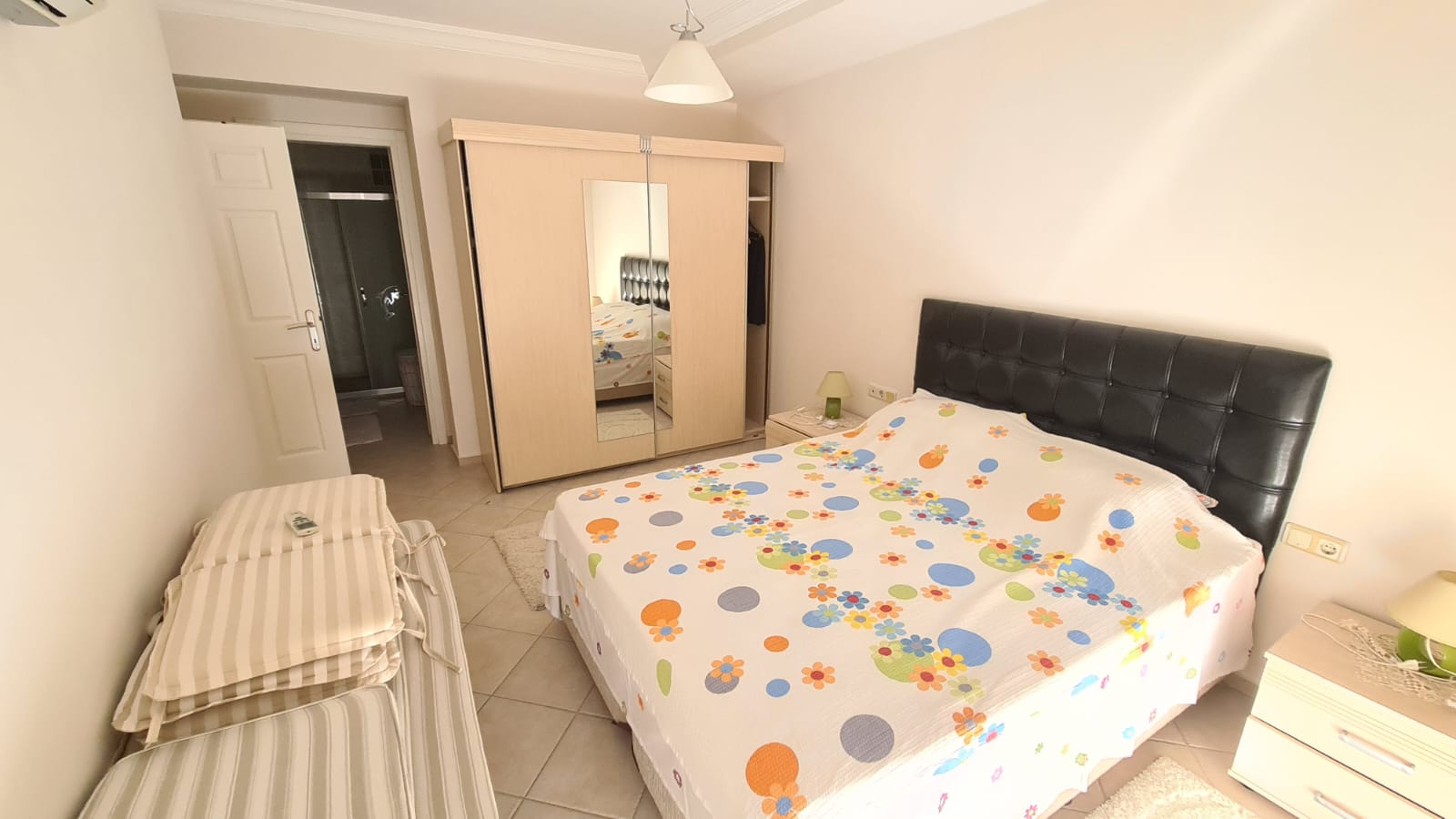 Central Location Sea-View Apartment