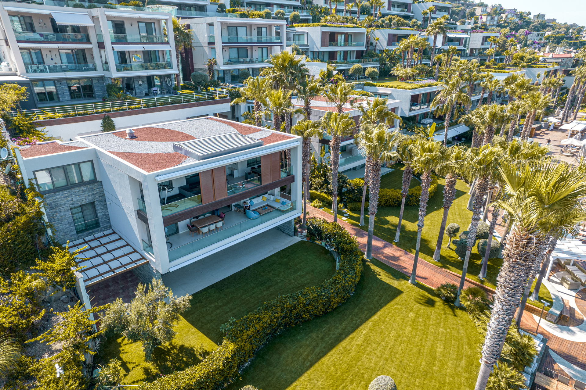 Seafront Modern Residences in Gundogan