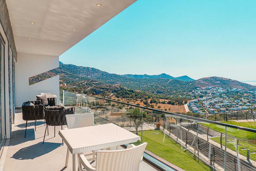 Sea-View Villa in Central Yalikavak