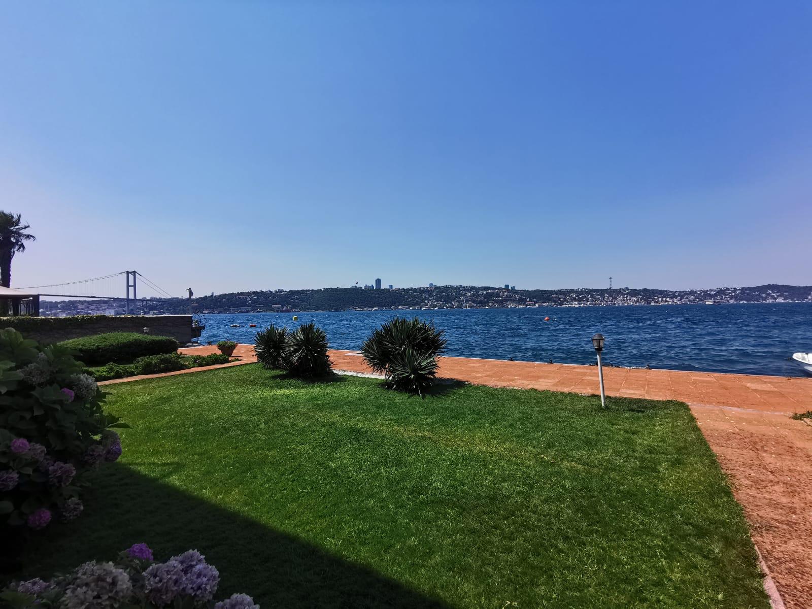 Bosphorus Sea-Front House
