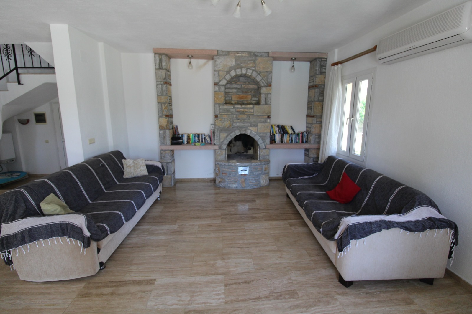 Stunning Central Location Villa