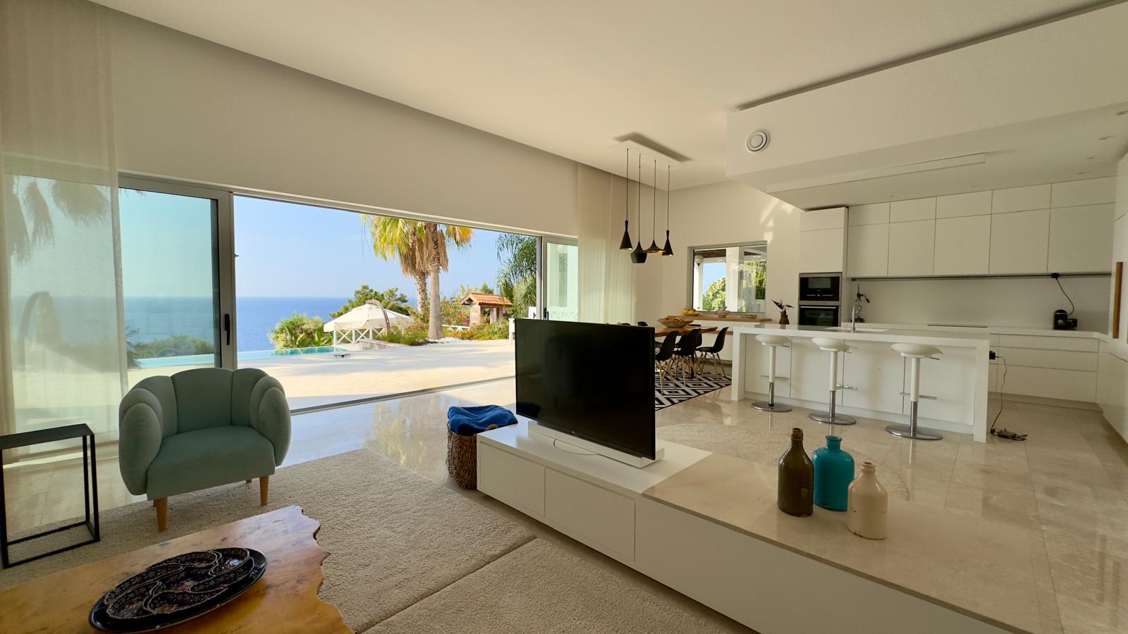 Secluded Villa with Stunning Sea-Views