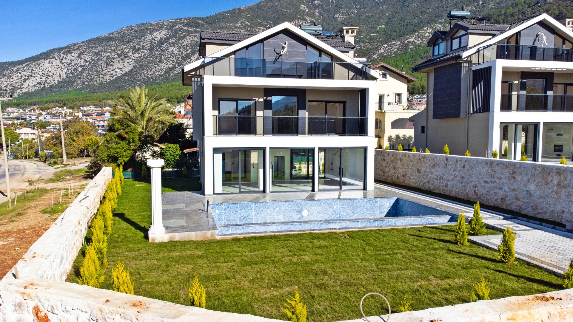 Modern Luxury Villas in Ovacik